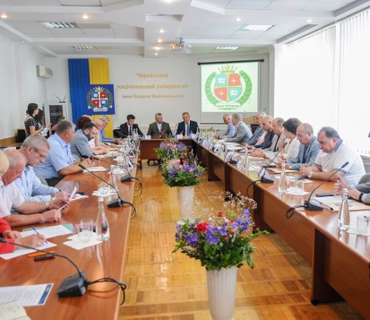 НАМН України сприятиме підготовці лікарів в ЧНУ ім. Хмельницького