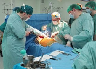 Лікарі Інституту імені О.О. Шалімова вперше в Україні виконали трансплантацію легенів