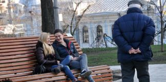 Вік осені — сонце крізь хмари