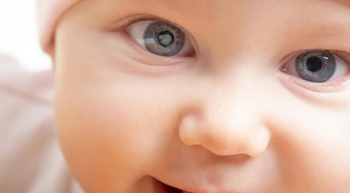 Катаракта у дітей – не вирок