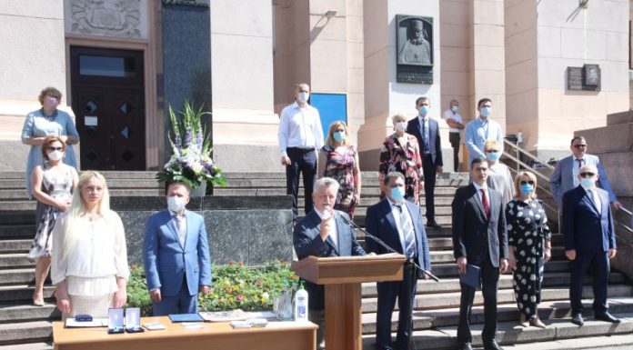 Президент НАМН України В. Цимбалюк взяв участь в урочистостях з нагоди випуску лікарів і провізорів 2020 р. НМУ імені О.О.Богомольця