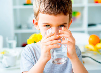 ПИТНИЙ РЕЖИМ ТА ХАРЧУВАННЯ ДИТИНИ В СПЕКОТНУ ПОГОДУ ВЛІТКУ