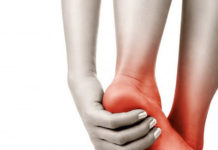 Сірінгомієлія на рівні ThIV – ThV. Паралітична п’ятково-вальгусна деформація обох стоп. Значне порушення функції ходи та опори. Клінічний випадок