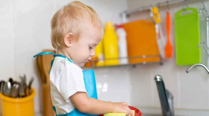 Оцінка повноти змивання засобів, призначених для миття виробів для дітей