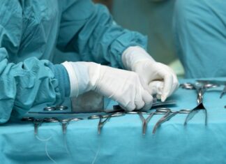 Вперше в Україні виконано одномоментну операцію з реконструкції кисті в об’ємі