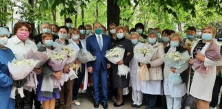 Міністр МОЗ України Максим Володимирович Степанов привітав медичних сестер ДУ “Інститут педіатрії, акушерства і гінекології імені академіка О.М. Лук’янової НАМН України” з Міжнародним днем медичної сестри
