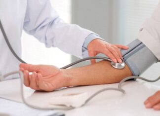 Як розпізнати симптоми гіпертонії та що робити при цьому діагнозі – кардіохірург Костянтин Руденко