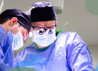 Гігантська ліпосаркома. Клінічний випадок