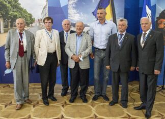 Мер Києва Віталій Кличко вручив почесні нагороди кращим киянам до Дня Незалежності України