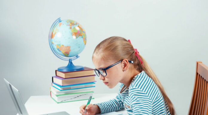 Гігієнічні аспекти впливу електронних засобів навчання на здоров’я школярів