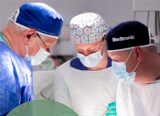 П’ять операції одночасно