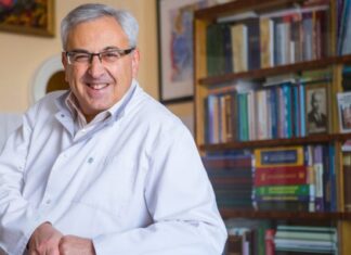 Володимир Медведь: «У нас народжують жінки, яким до нас фактично відмовляли в праві на материнство»