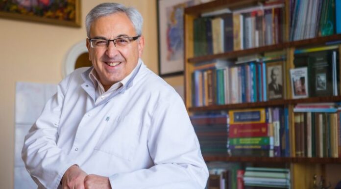 Володимир Медведь: «У нас народжують жінки, яким до нас фактично відмовляли в праві на материнство»