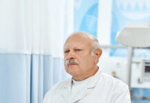 У нас така хірургія, як лезо бритви, з одного боку — життя, а з іншого — смерть