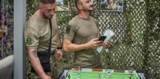 “Я почав говорити і спати”: як в Києві ставлять на ноги поранених військових