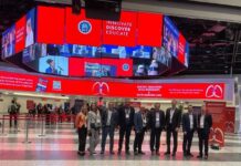 Делегація фахівців Національного інституту серцево-судинної хірургії імeні М.М. Амосова повернулися із європейського зʼїзду кардіохірургів, який відбувся у Відні, Австрія