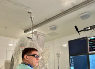 Посттравматична псевдоаневризма загальної сонної артерії