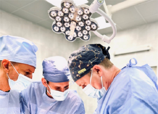 Величезна кіста підшлункової залози