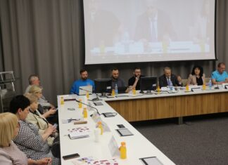 До питання закупівлі продуктів дитячого та шкільного харчування