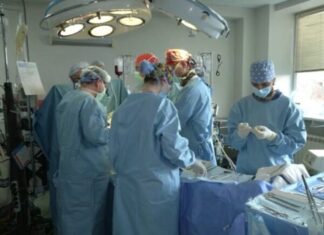 Вперше на базі Рівненської обласної лікарні врятували життя чоловіка від раптової смерті