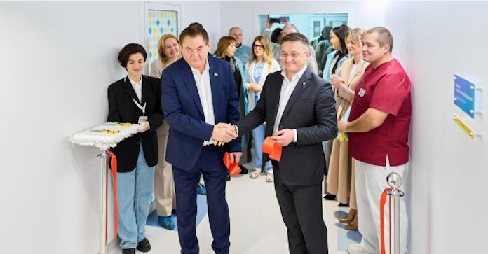 «Двері у майбутнє»