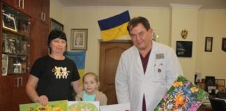 За місяць лікування Карина встигла створити цілу галерею картин