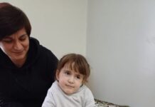 Олександра – відважна дівчинка, яка з дитинства бореться за життя