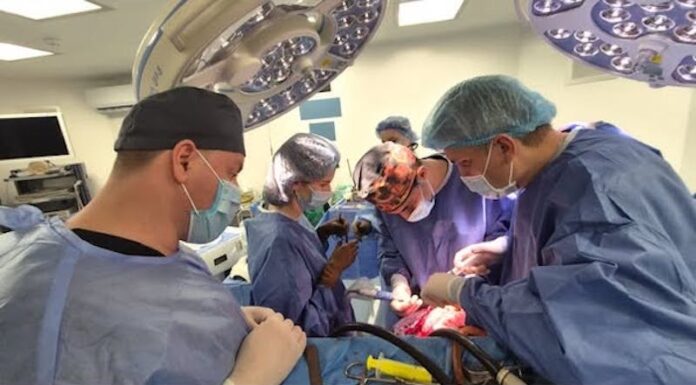 В Україні провели першу операцію з корекції орбітального гіпертелоризму у дорослої пацієнтки!