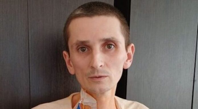 Максиму 39. У нього була улюблена робота, кохана дівчина та щасливе життя. Але усе це він втратив