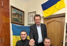 До Президента НАМН України Василя Лазоришинця завітав доброволець ЗСУ Андрій Сіромаха — 25-річний білоцерківець, який став радником начальника Київської ОВА.