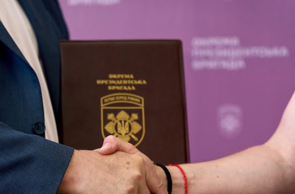 Президент НАМН України підписав Меморандум про співпрацю з Окремою президентською бригадою імені гетьмана Богдана Хмельницького