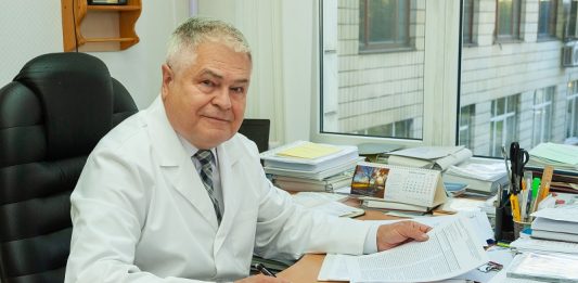 🎉 Вітаємо з 75-річним ювілеєм академіка НАМН України Олександра Петровича Яворовського!